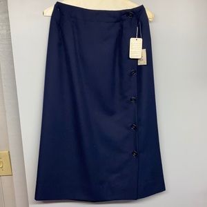 Women’s navy blue skirt w side buttons on the left